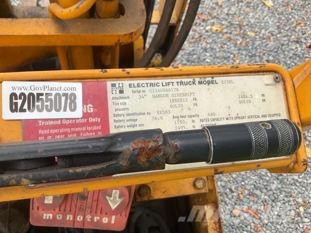 Hyster E25XL バッテリーフォークリフト