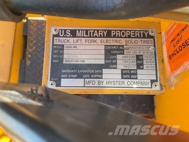Hyster E25XL バッテリーフォークリフト