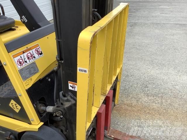 Hyster E35Z バッテリーフォークリフト