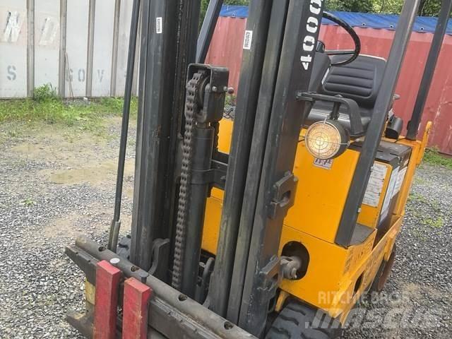 Hyster E40XL バッテリーフォークリフト