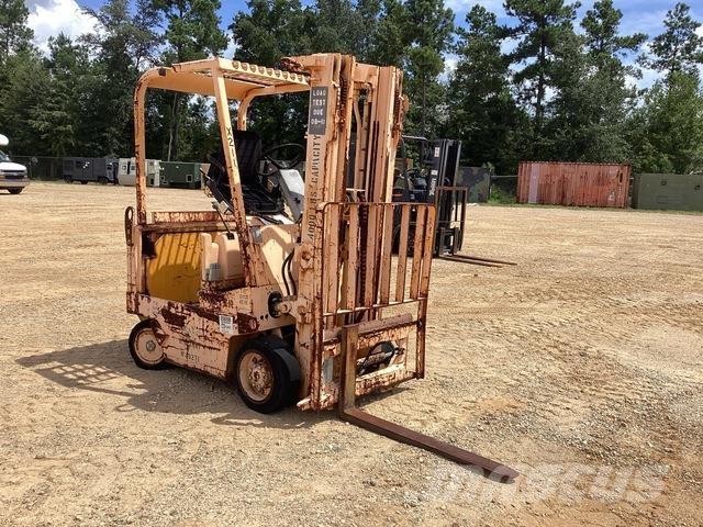 Hyster E40XL バッテリーフォークリフト