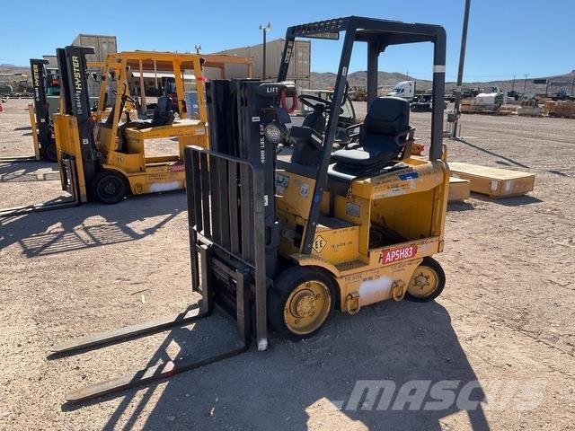 Hyster E40XM バッテリーフォークリフト