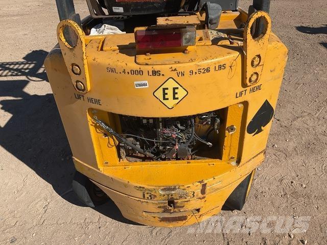 Hyster E40XM バッテリーフォークリフト