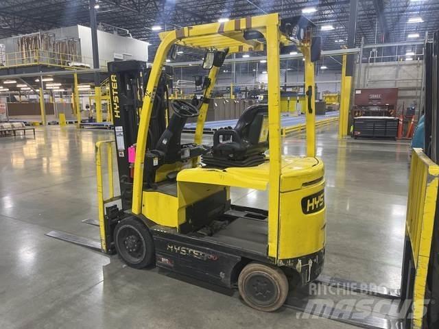 Hyster E50XN バッテリーフォークリフト