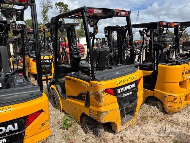 Hyundai 25B-9U バッテリーフォークリフト