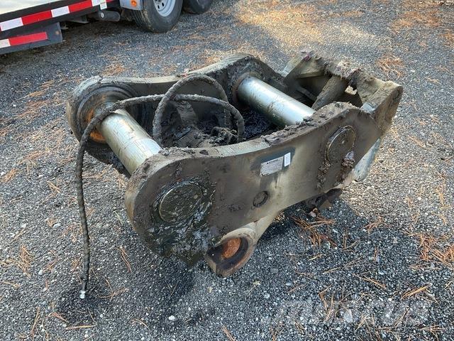 Hyundai EQD45 グラップル