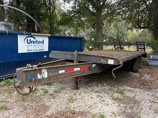  Irondog 車両運搬用トレーラー