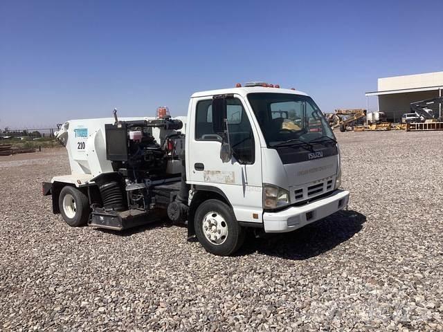 Isuzu NPR 街路清掃車