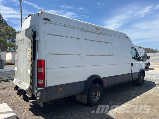 Iveco Daily パネルバン