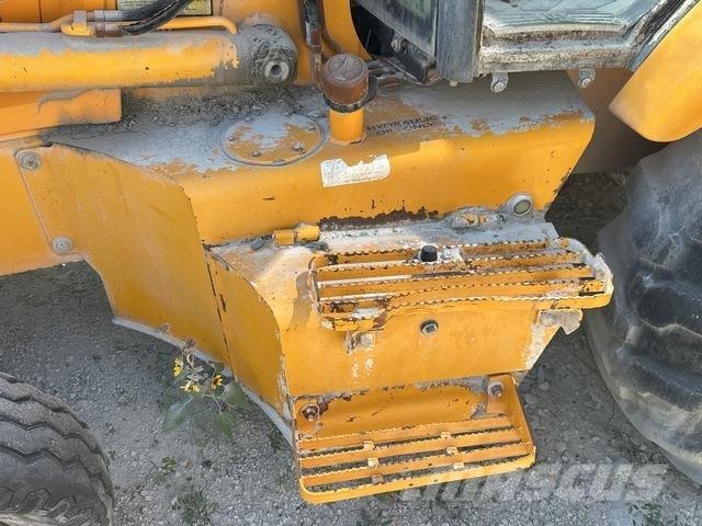 JCB 214 バックホーローダー