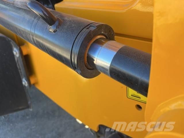 JCB 3DX バックホーローダー