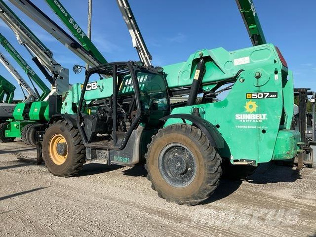 JCB 507-42 テレスコーピックハンドラー