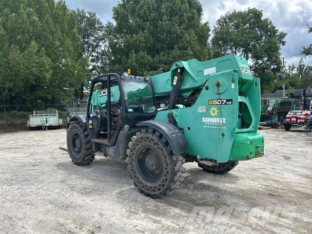 JCB 507-42 テレスコーピックハンドラー