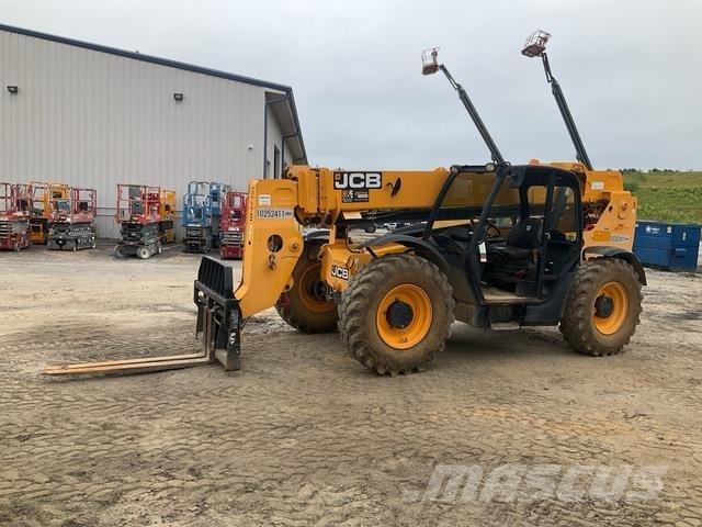 JCB 507-42 テレスコーピックハンドラー