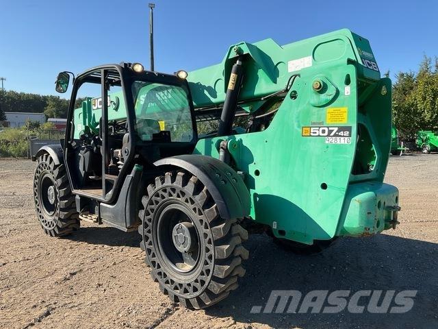 JCB 507-42 テレスコーピックハンドラー