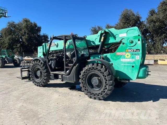 JCB 507-42 テレスコーピックハンドラー