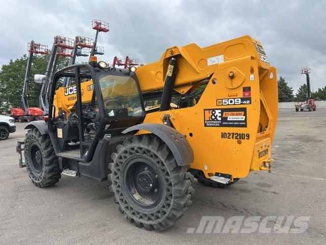 JCB 509-42 テレスコーピックハンドラー