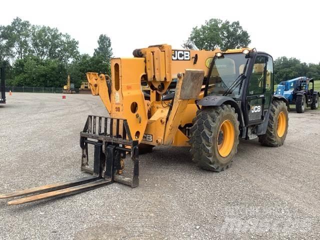 JCB 512-56 テレスコーピックハンドラー