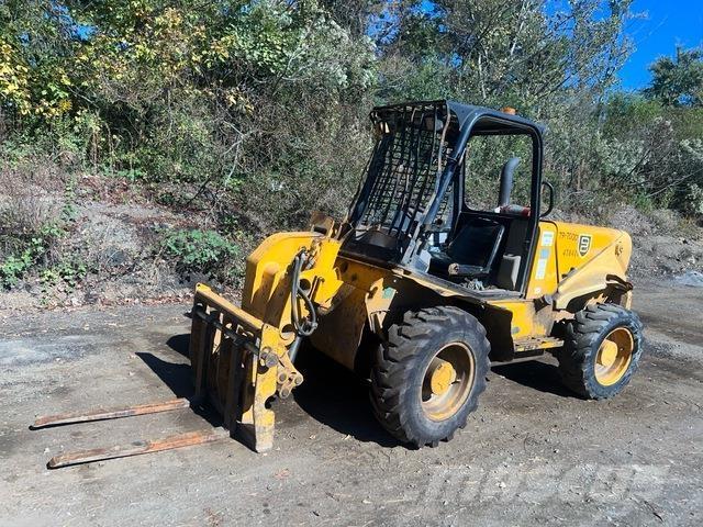 JCB 520 テレスコーピックハンドラー