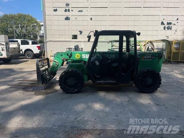 JCB 525-60 テレスコーピックハンドラー