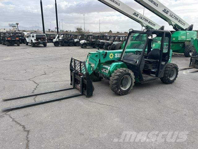 JCB 525-60 テレスコーピックハンドラー
