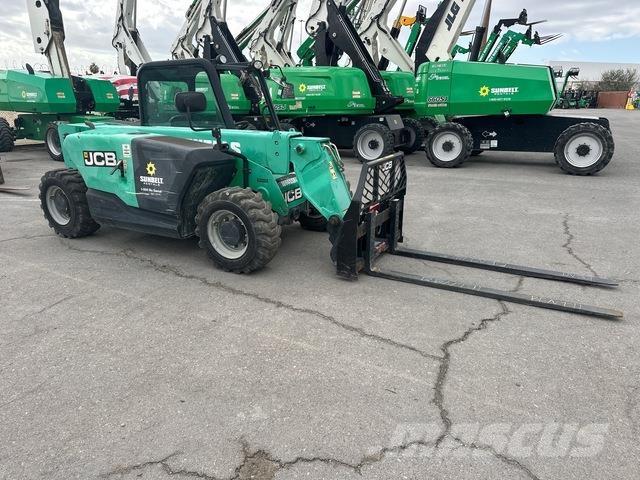 JCB 525-60 テレスコーピックハンドラー