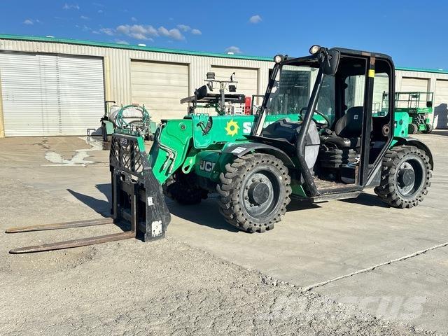 JCB 525-60 テレスコーピックハンドラー
