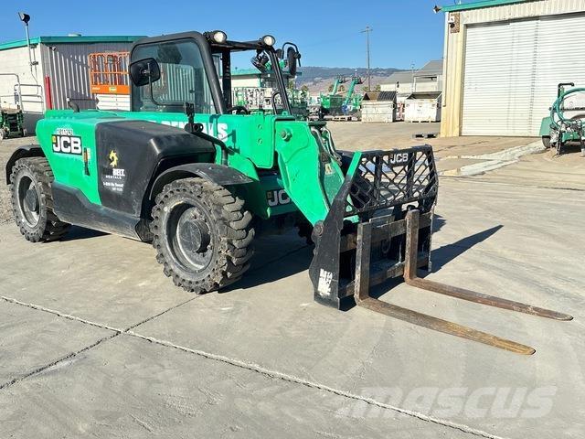 JCB 525-60 テレスコーピックハンドラー