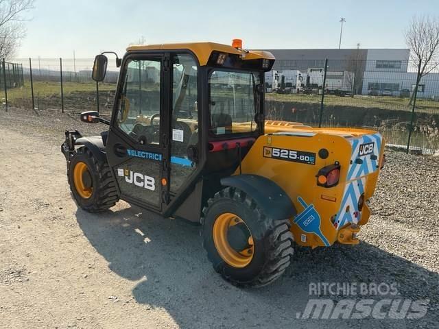 JCB 525-60E テレスコーピックハンドラー