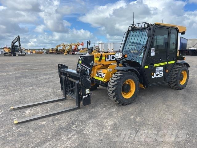 JCB 525-60T4 テレスコーピックハンドラー