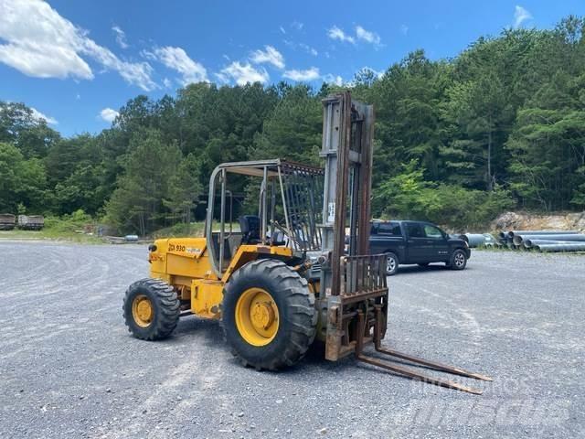 JCB 930 ラフターテレントラック