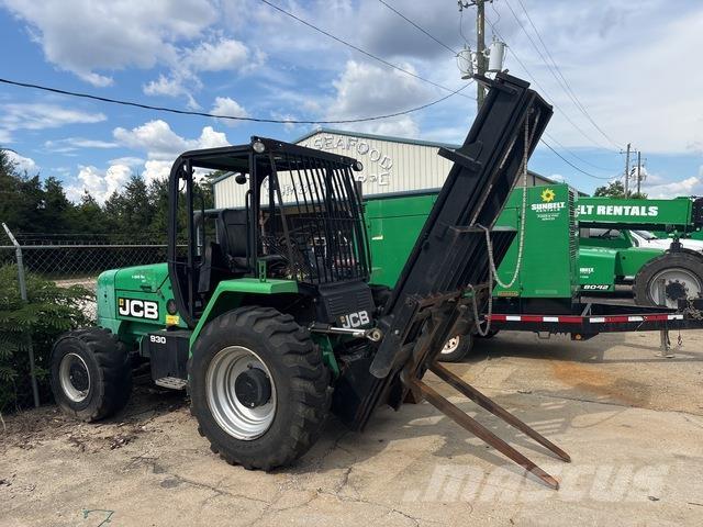 JCB 930 ラフターテレントラック