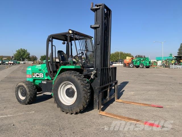 JCB 930 ラフターテレントラック