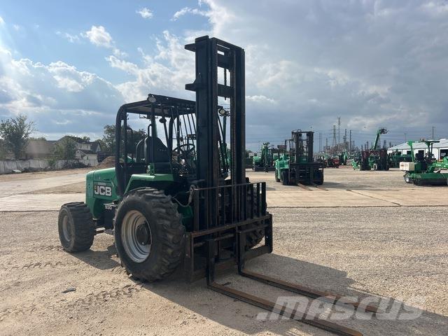 JCB 930 ラフターテレントラック