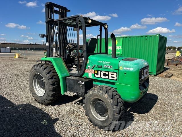JCB 930 ラフターテレントラック