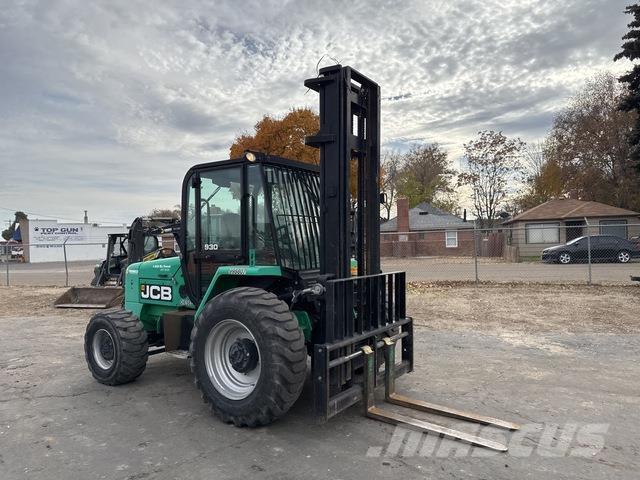 JCB 930 ラフターテレントラック