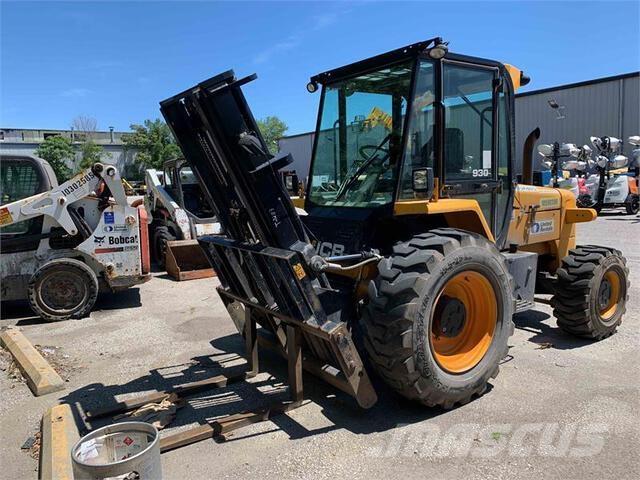 JCB 930-4 ラフターテレントラック
