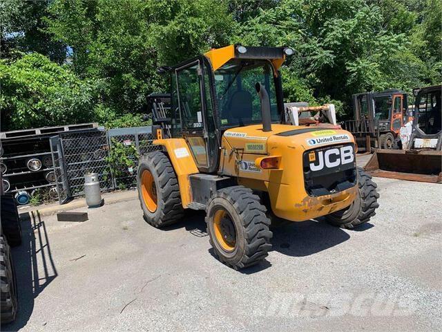 JCB 930-4 ラフターテレントラック