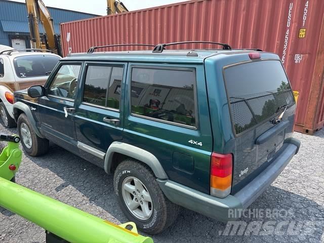 Jeep Cherokee 自動車