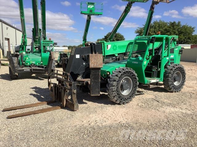 JLG 10042 テレスコーピックハンドラー