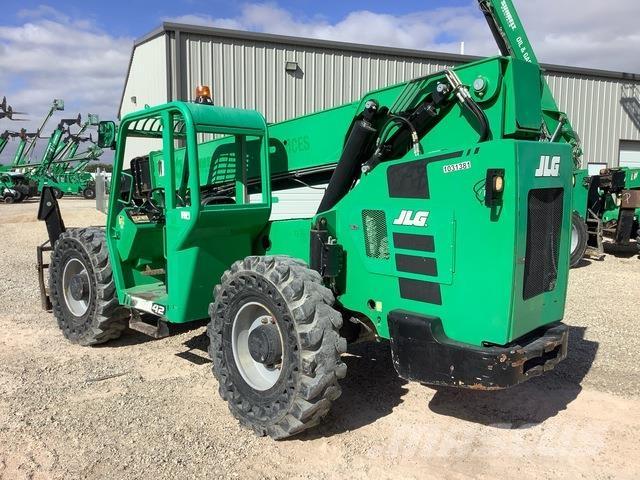 JLG 10042 テレスコーピックハンドラー