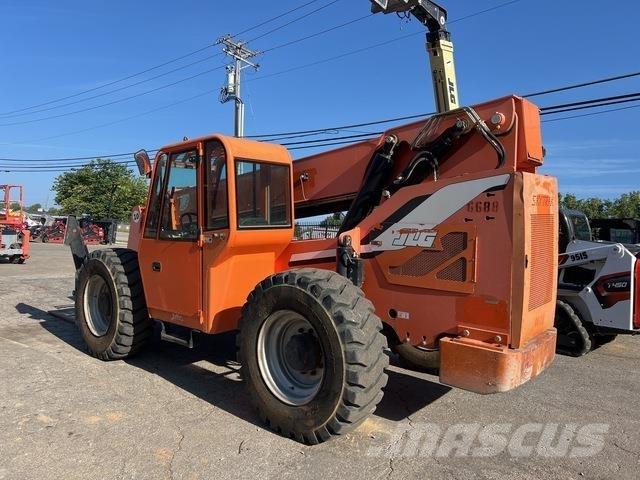 JLG 10054 テレスコーピックハンドラー