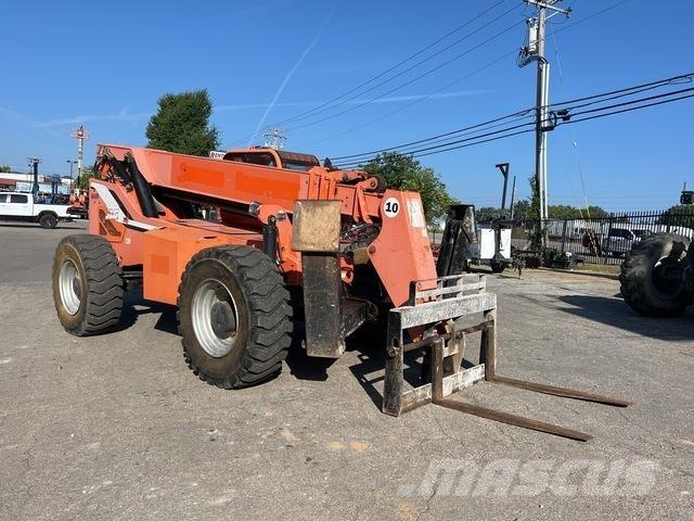 JLG 10054 テレスコーピックハンドラー