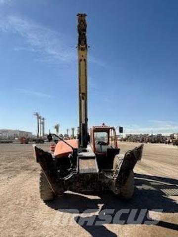 JLG 1055 テレスコーピックハンドラー