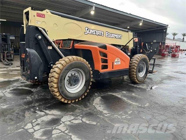 JLG 1055 テレスコーピックハンドラー