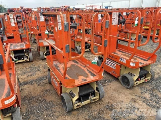 JLG 1230ES 垂直昇降型リフト
