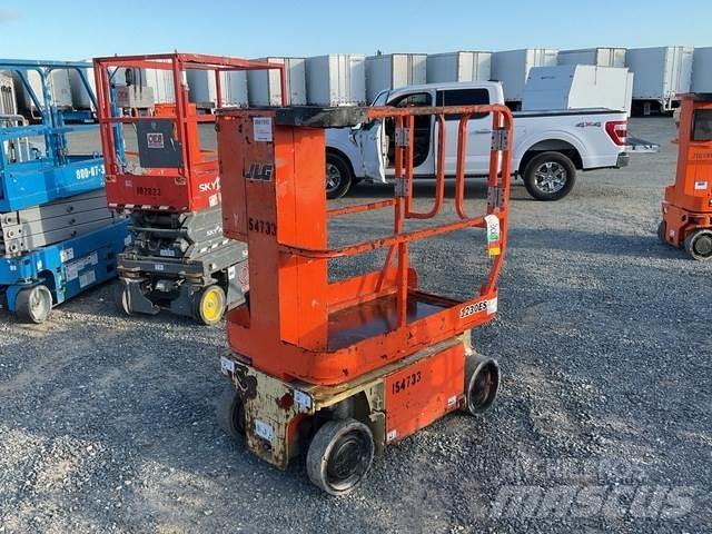 JLG 1230ES 垂直昇降型リフト