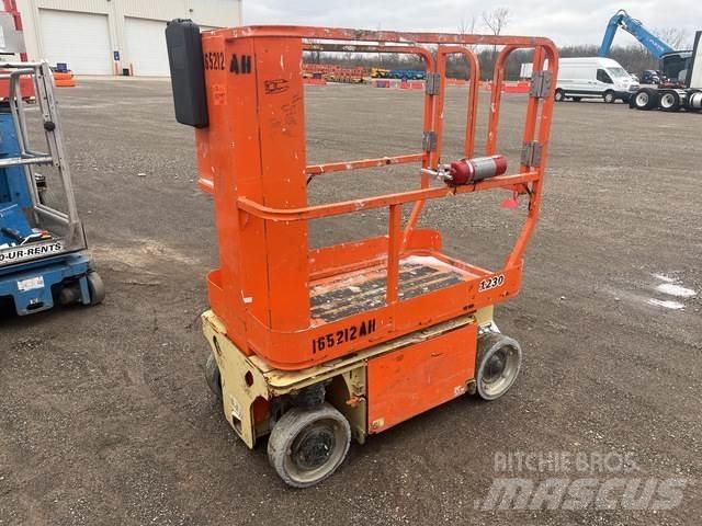 JLG 1230ES 垂直昇降型リフト