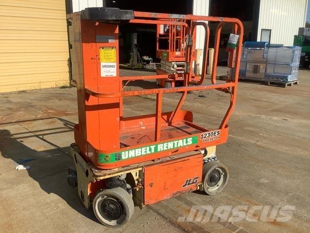 JLG 1230ES 垂直昇降型リフト