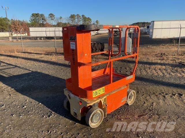 JLG 1230ES 垂直昇降型リフト